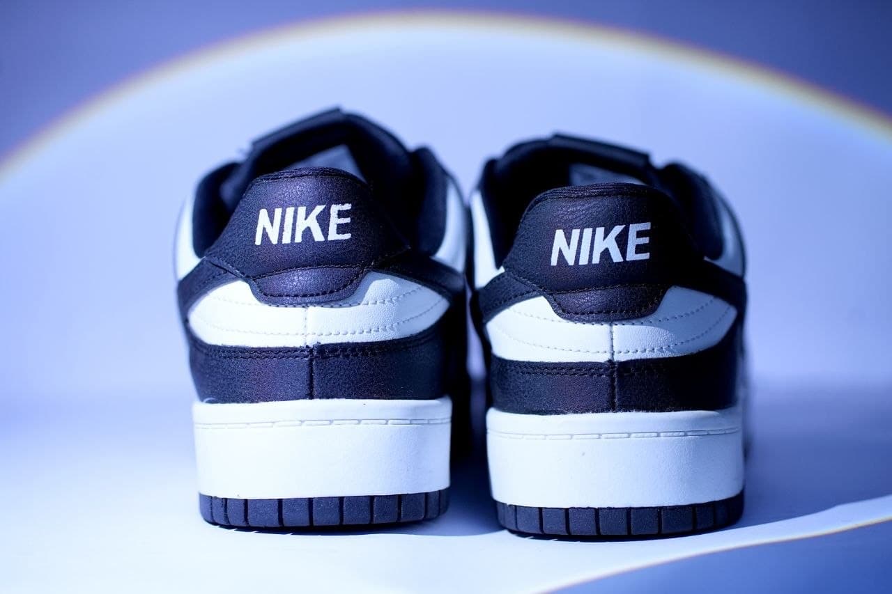 Nike Dunk Low Retro White Black Panda - In-Hand Heel Logo