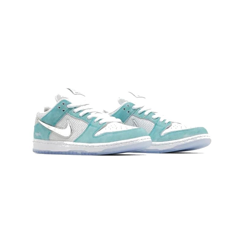 April Skateboards x Dunk Low SB Turbo Green — view 3