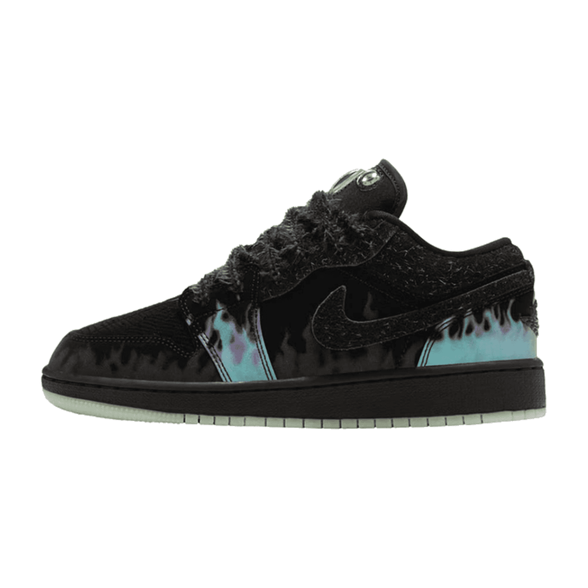 Jordan 1 Low Halloween Fortune Fly (GS) — view 1