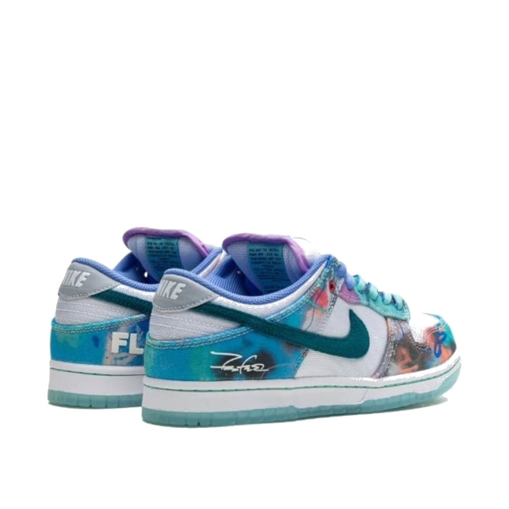 Nike SB Dunk Low Futura Laboratories Bleached Aqua — view 3