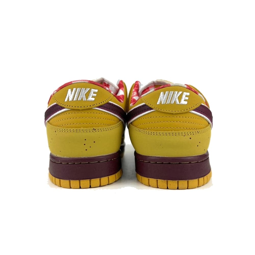 Nike SB Dunk Low Premium "Yellow Lobster" — view 4