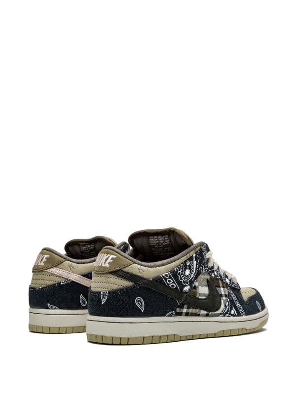 Nike SB Dunk Low Travis Scott — view 4